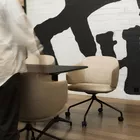 Dwell Conference stol og Kvart møtebord