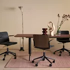 Atrium Focus konferansestoler sammen med Kvart bord fra Fora Form