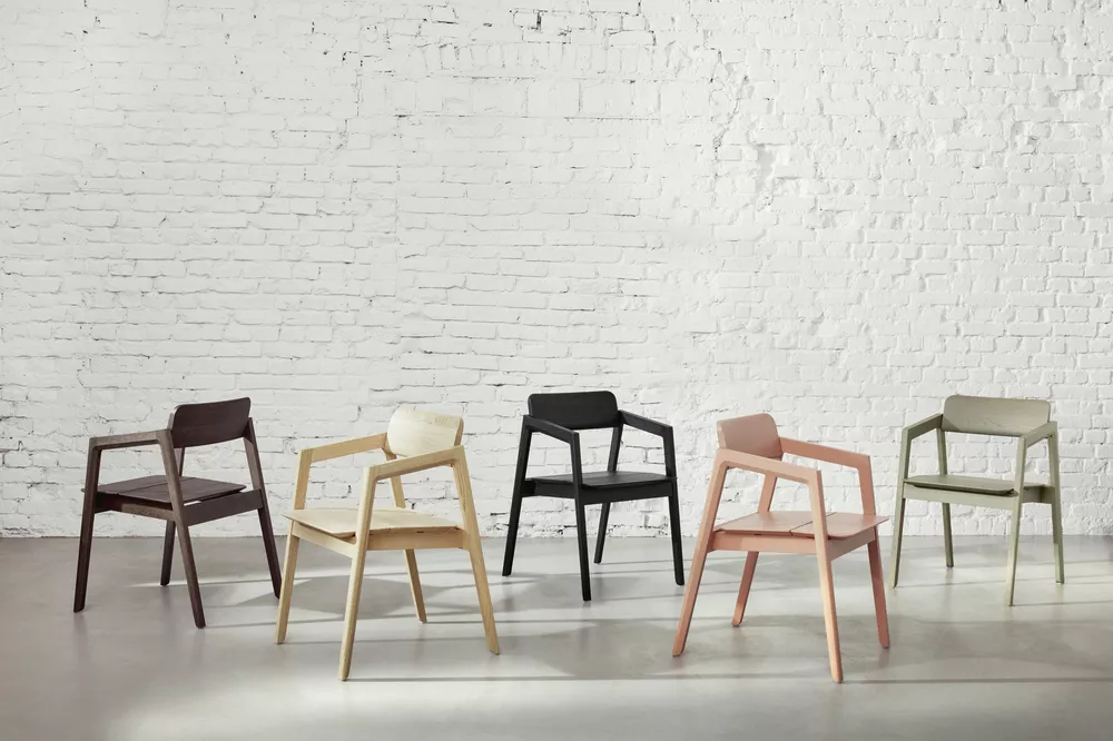 Knekk the identity collection chairs with armrests