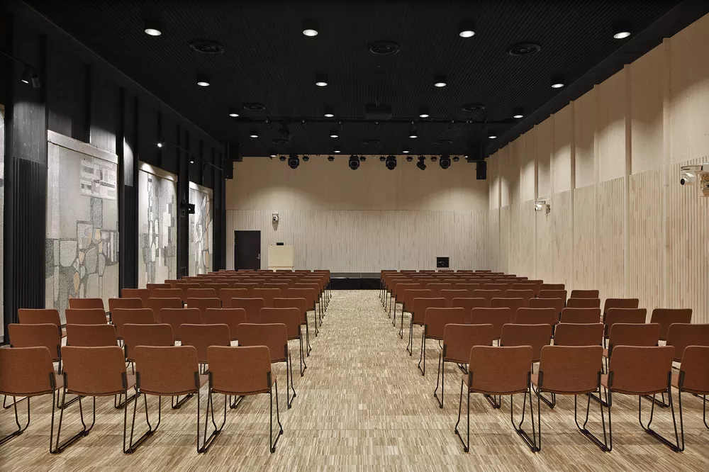 Atrium II chairs at Hugo Lütcherath Universitet i Bergen from Fora Form AS web