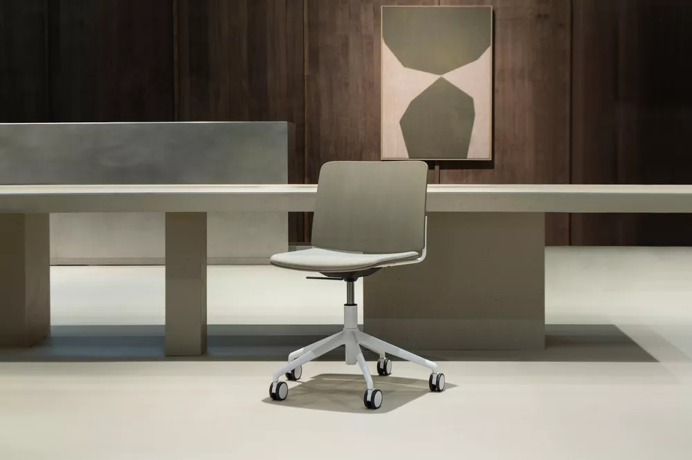 Atrium Focus chair from Fora Form Lasse Olsson Photo