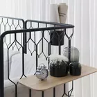 Kove modulsofa med høy gridd påmontert bord og kurv Fora Form