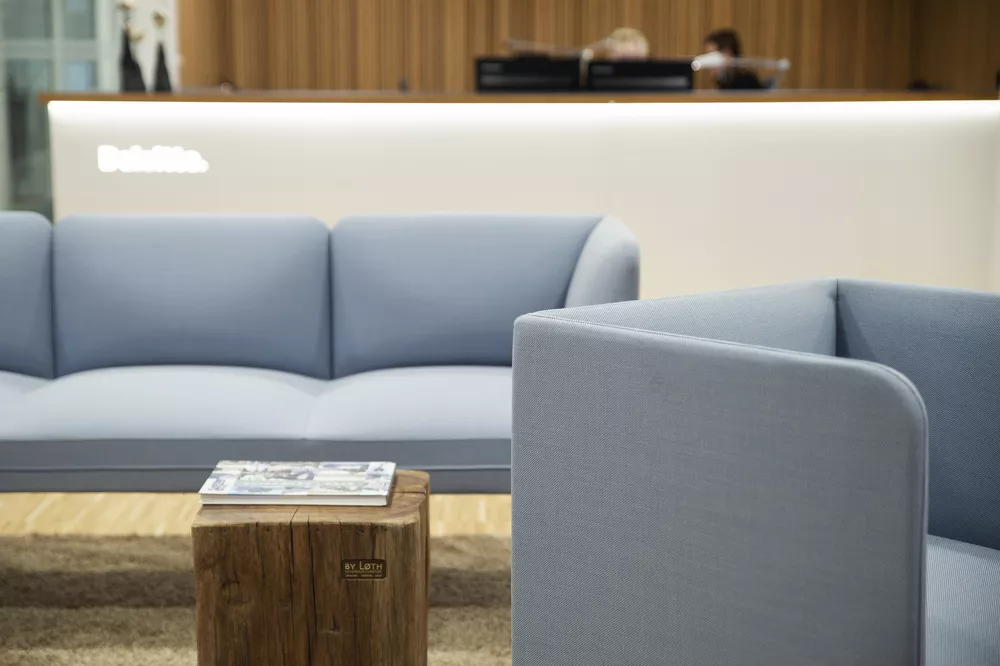 Senso sofa og Senso stol hos Daarbak Deloitte 8543 Fora Form