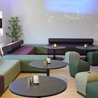 Up sofa og Misto puffer Fora Form