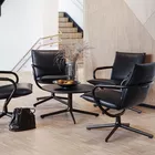 Camp stoler og bord i en sosial sone Fora Form