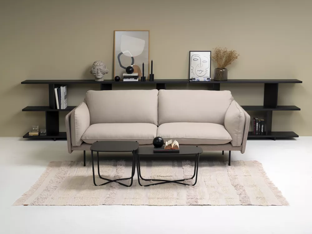 Otis sofa Note hyller og Root bord fra Fora Form