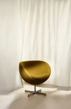 Fora Form Planet chair