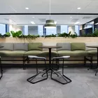 Senso barsofa og høye Kvart bord Fora Form