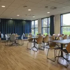 City chair in veneer and plastic Kvart table Fora Form Daarbak Atea Ballerup 3479