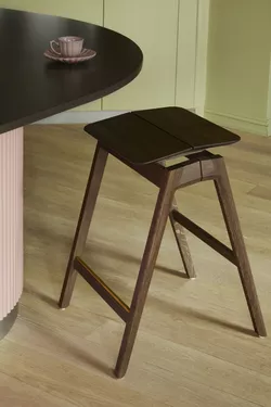 Knekk barstool in smoked oak