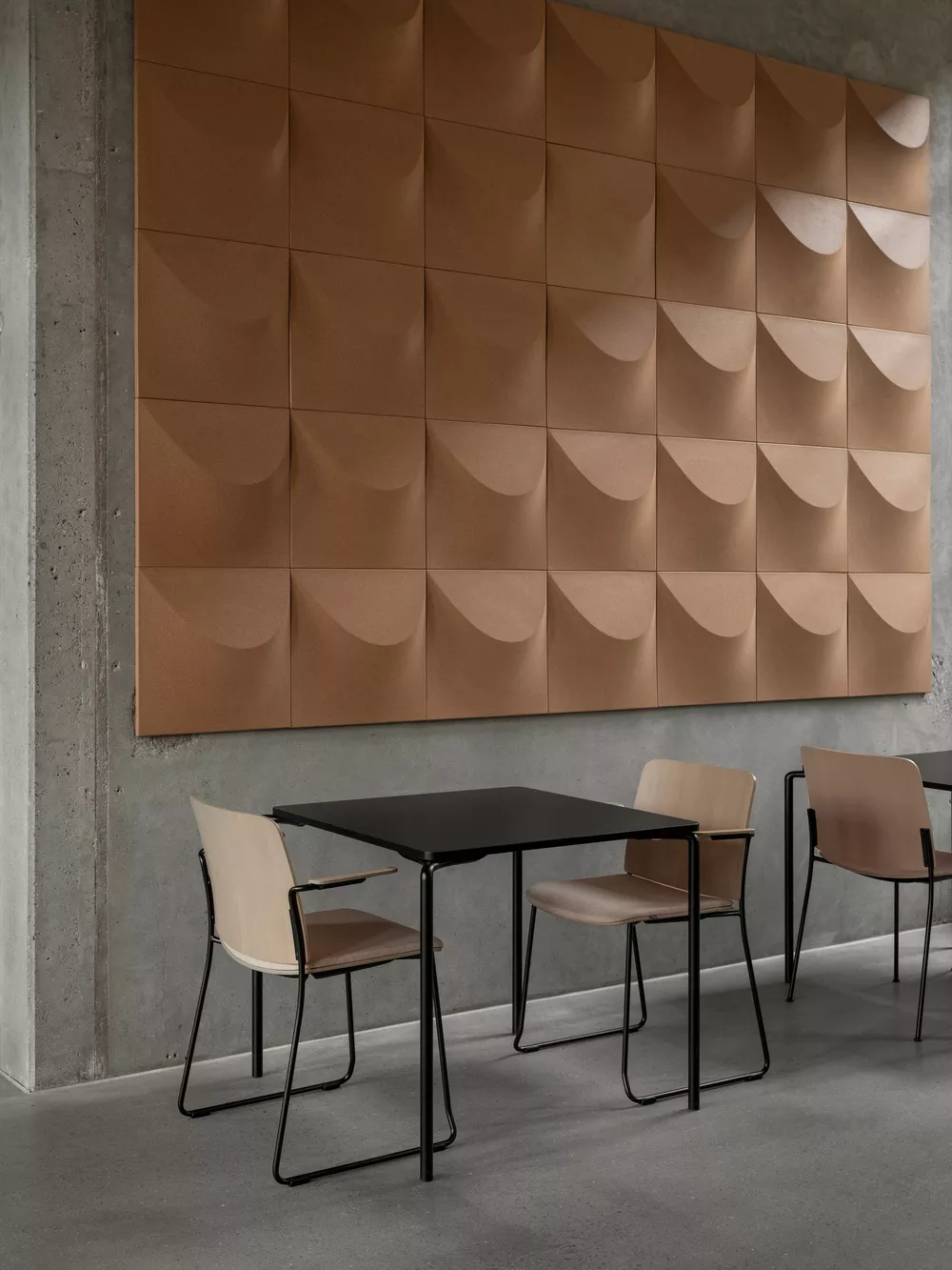 Atrium II in veneer and Clip table at Fora Forms showroom in Copenhagen HR