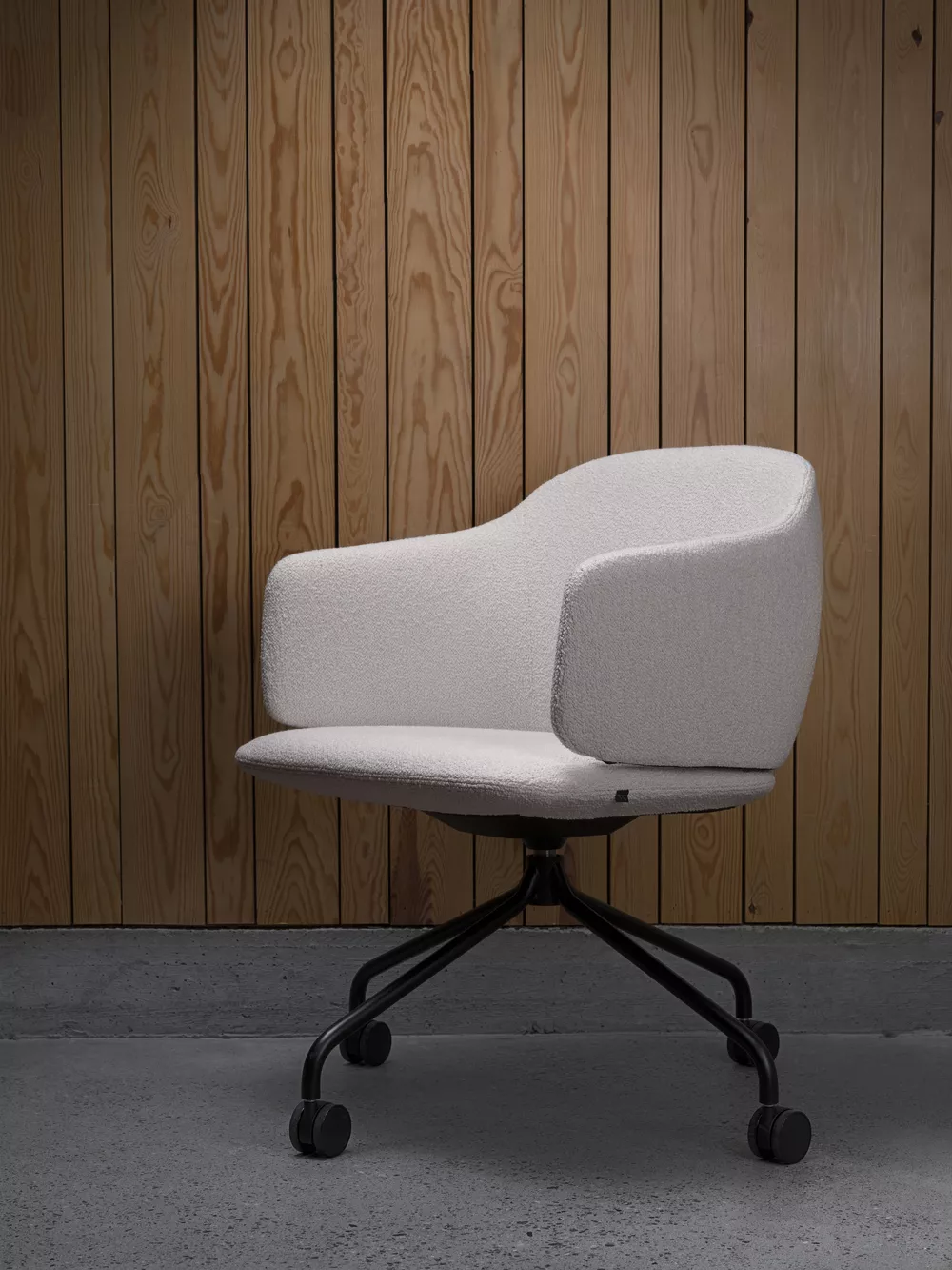 The soft Dwell conference chair from Fora Form
