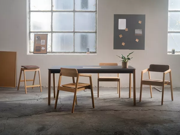 Knekk Chairs Bar stool and Wood table from Fora Form