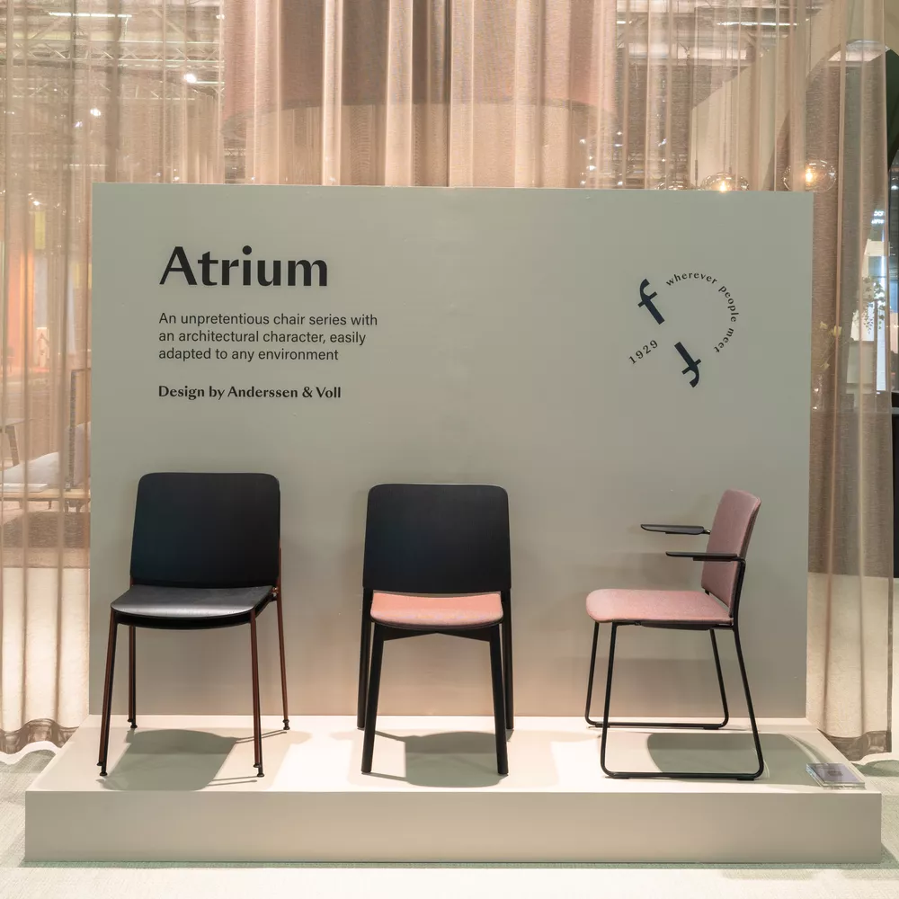 Atrium stoler fra Fora Form på Stockholm Furniture Fair 2023 Lasse Olsson Photo
