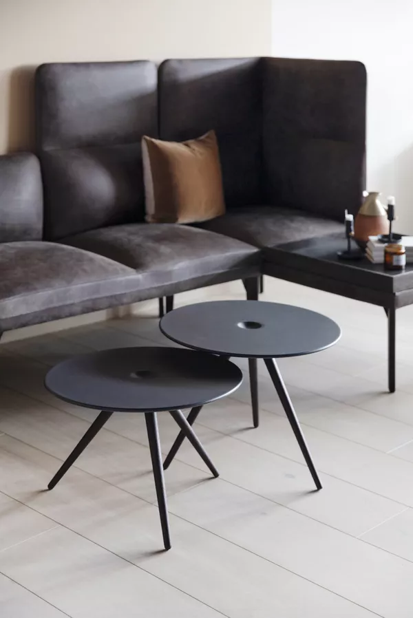 Cup små bord og Senso sofa fra Fora Form