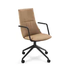 Fjell 5er kryss med hjul høy rygg og armlen med lær Fora Form