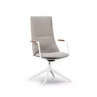 Fjell 4er kryss med hjul høy rygg og armlen fra Fora Form