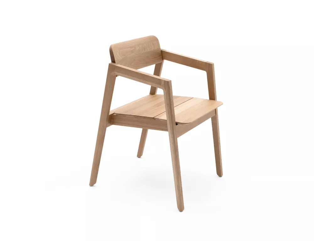Knekk chair in oak with armrest Fora Form