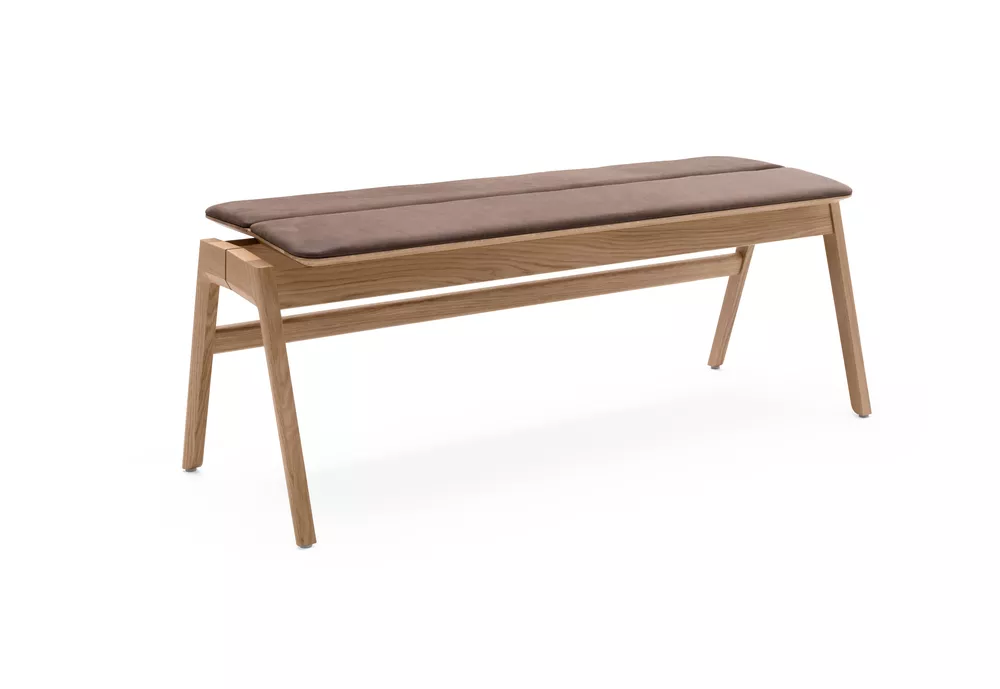Knekk bench in solid oak with fixed cushion from Fora Form