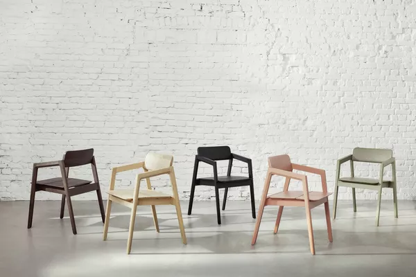 Knekk the identity collection chairs with armrests