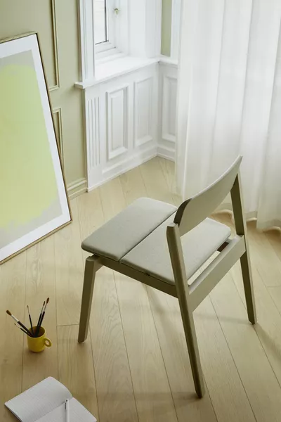 Knekk chair in blended green