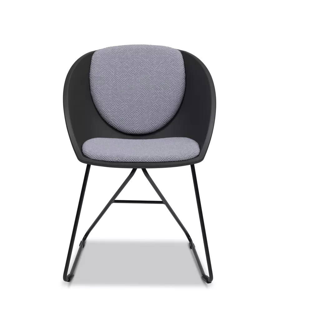Popcorn stol med rygg og setepute i mørk grå og sort understell Fora Form