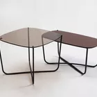 Root glassbord sammen med Root Valchromat bord Fora Form