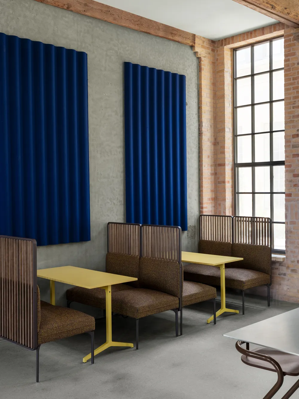 LAMMHULTS GROUP 16 JUNE 432