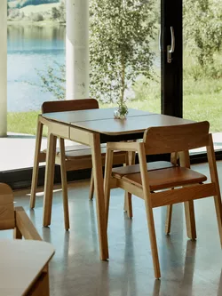 Fora Form Knekk chairs and table