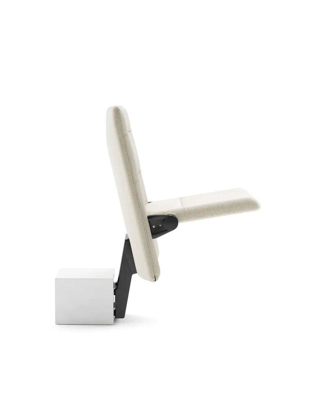 Arena low riser seat down side