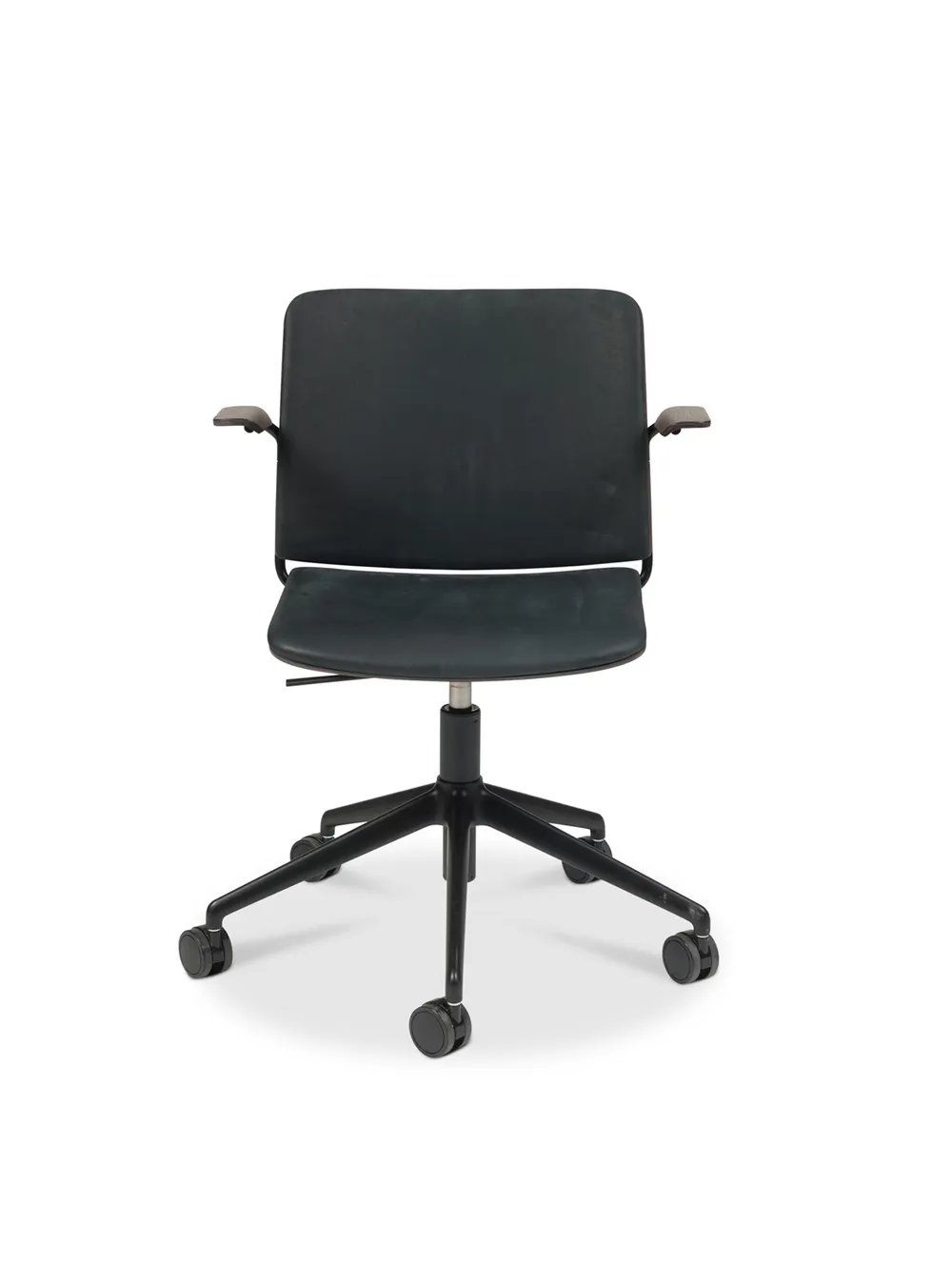 Atrium 5 star base with armrests and castors front